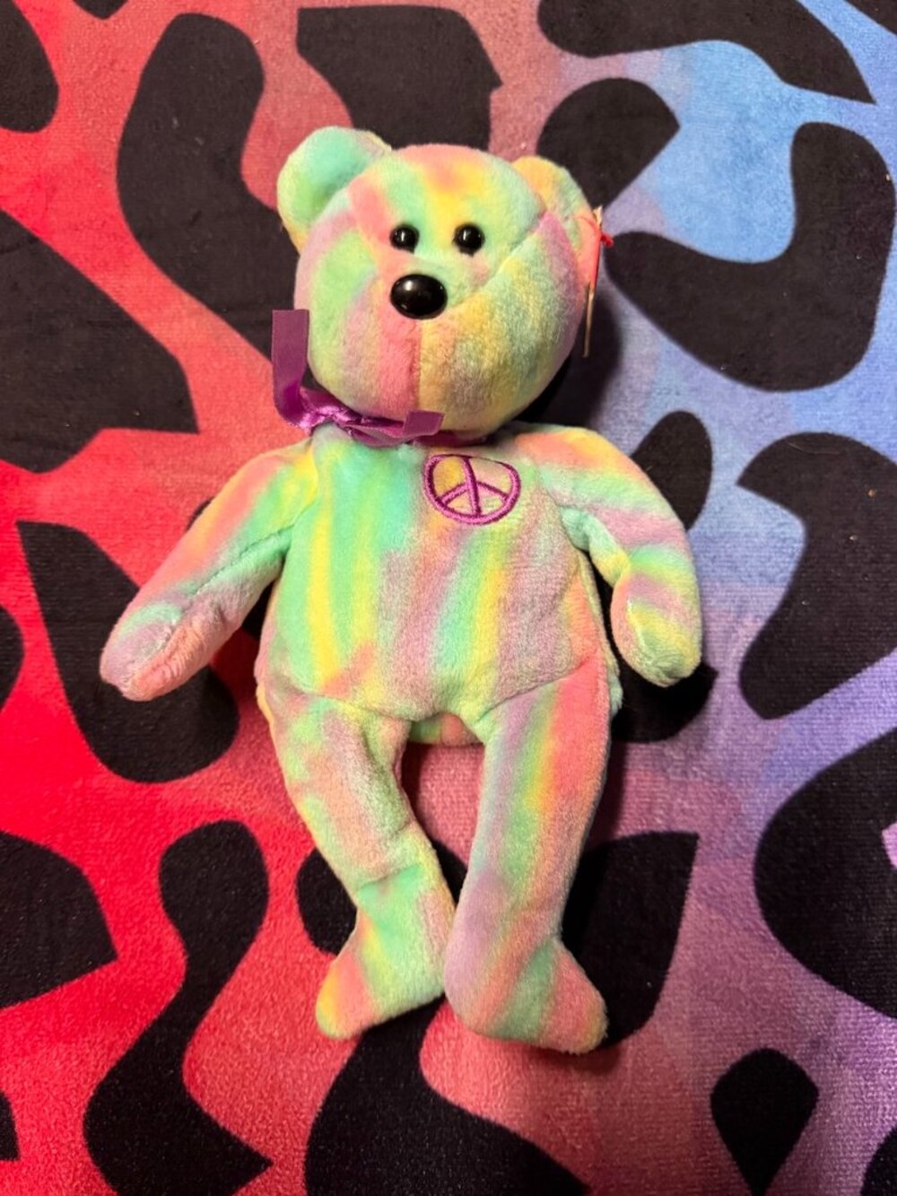 TY BEANIE BABIES COLLECTION PEACE RAINBOW CANDY STRIPED BEAR DOB JANUARY 1 2010